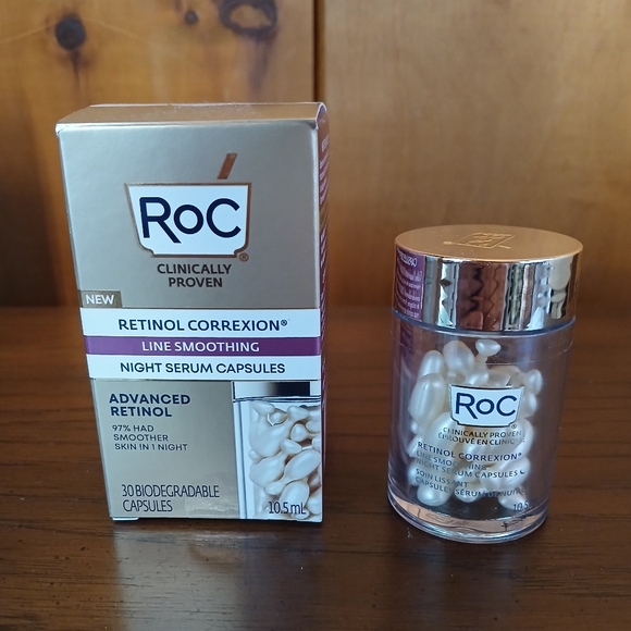 ROC Skincare Bundle - Picture 8 of 10